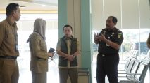 Gubernur Jambi Al Haris dan Kajati Jambi Sugeng Hariadi saat meninjau RSAdhiyaksa pada Senin, (19/1/2026). [TanyaFakta.co/Ist]