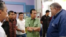 Bupati dan Wakil Bupati Muaro Jambi saat meninjau korban keracunan MBG di RS Ahmad Aripin pada Jumat, (30/1/2026). [TanyaFakta.co/Ist]