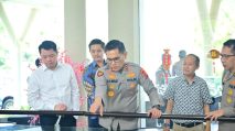 Kapolda Jambi Krisno H. Siregar meninjau langsung lokasi rencana pembangunan Gerai Samsat Polres Muaro Jambi yang berlokasi di Jalan Park Avenue East, Kawasan CRC Jambi pada, Jumat (20/2/2026) . [Dok.Ist]